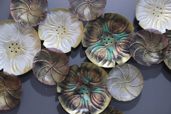 Metal Wall Art With Fascinating Look